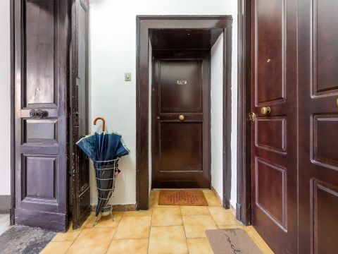 Via Alessandro Manzoni, 28