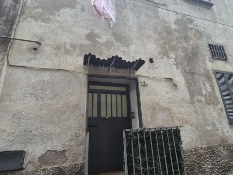 Via Giardino, 9