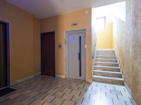 Via Eugenio de Riso, 77