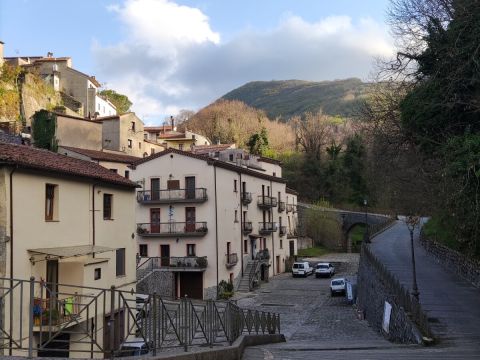 Via Mazzarella, 80