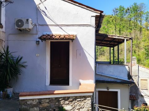Via Mazzarella, 80 - Trecchina