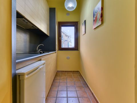 Via Vallone, 30