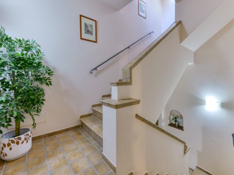 Via Vallone, 30