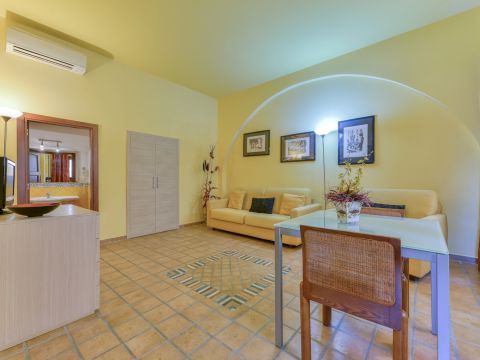 Via Vallone, 30