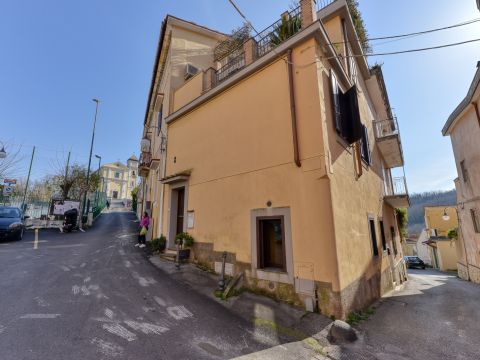 Via Vallone, 30
