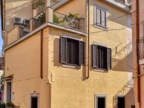 Via Vallone, 30
