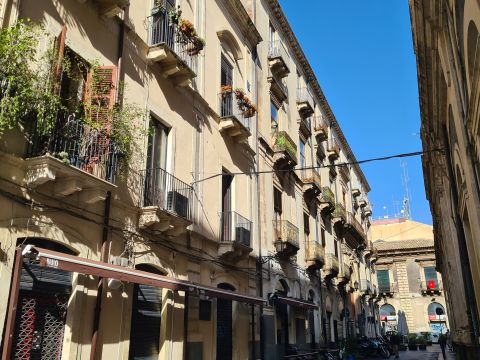 Via Barone della Bicocca, 24