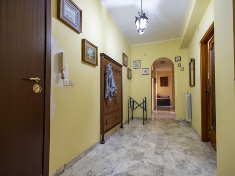 Via Candela, 12