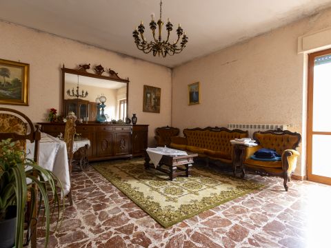 Via Candela, 12