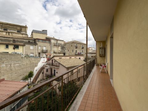 Via Candela, 12