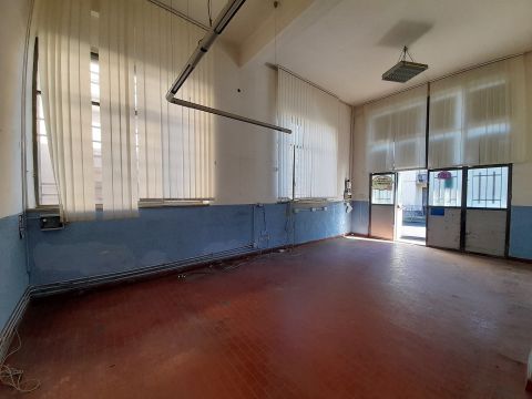 Via Vittorio Veneto 4