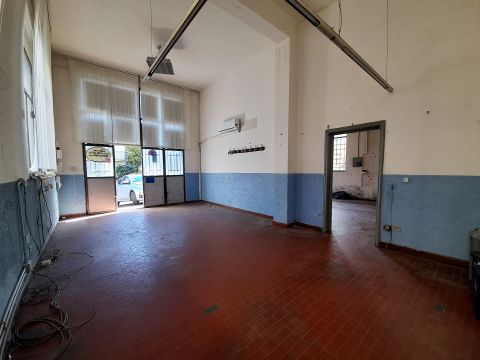 Via Vittorio Veneto 4