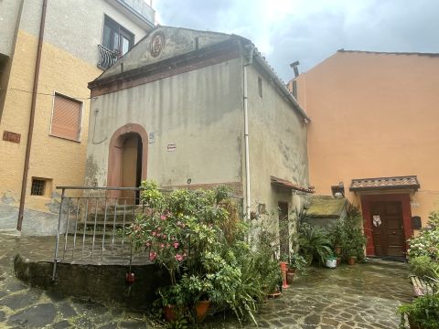 Vicolo Caruso, 17