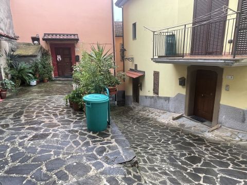 Vicolo Caruso, 17