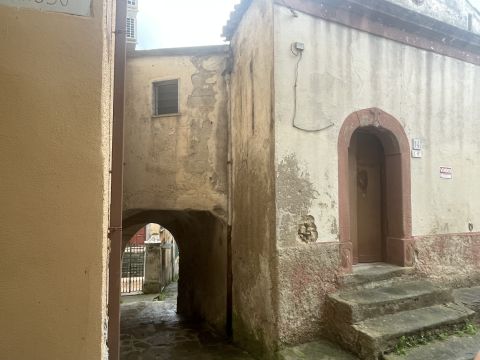 Vicolo Caruso, 17