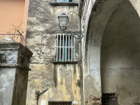 Vicolo Caruso, 17