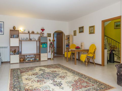 Via Corrado Parona, 48G