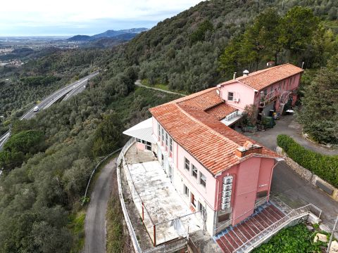 Via Per Chiatri, 3306