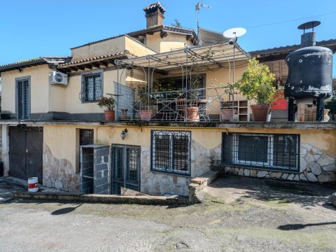 Località Colle Fiorito, 13