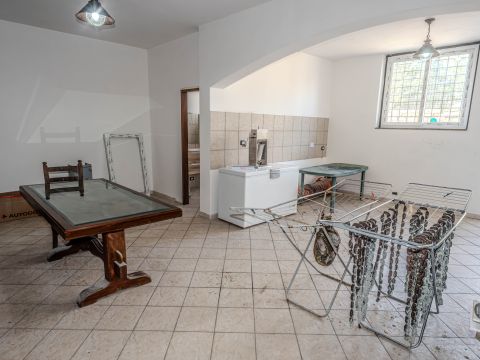 Località Colle Fiorito, 13