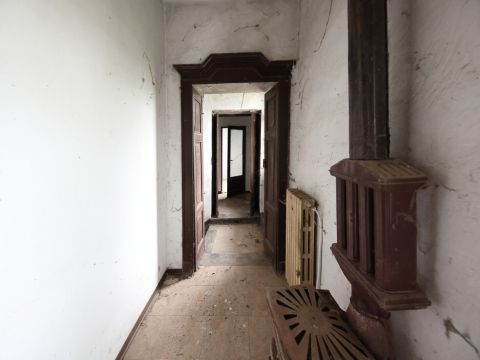 Via case sparse 18