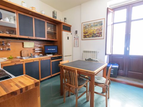 Via Giuseppe Raffaelli, 34