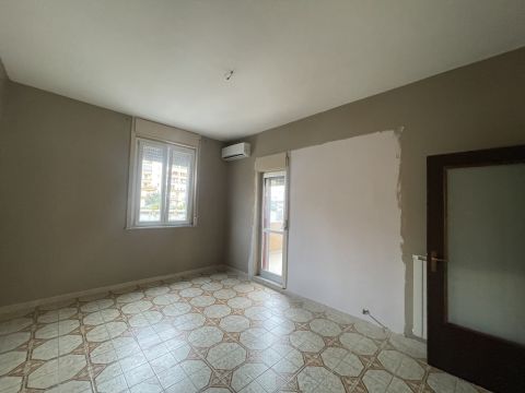 Via Napoli Achille, 9 - Salerno