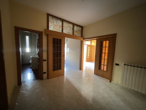 Via Napoli Achille, 9 - Salerno