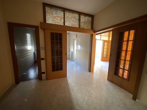 Via Napoli Achille, 9 - Salerno