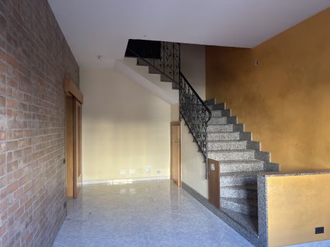 Via Napoli Achille, 9 - Salerno