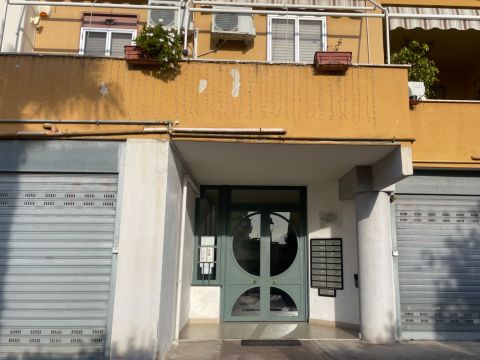 Via Napoli Achille, 9 - Salerno