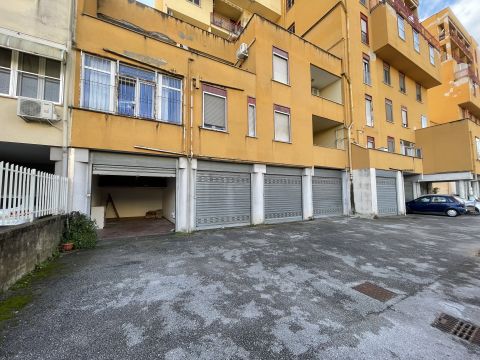 Via Napoli Achille, 9 - Salerno