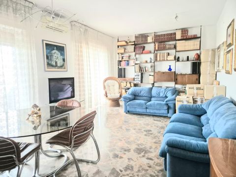 Via Magna Grecia, 16