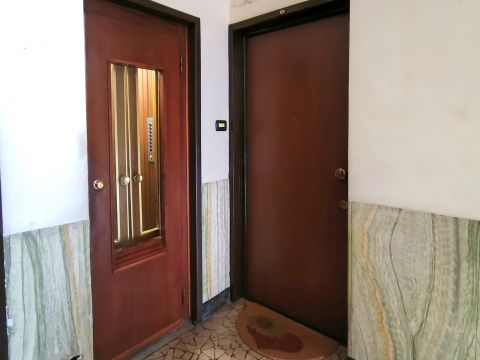 Via Barletta, 88