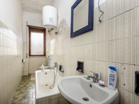 Via Michele Migliarini, 61