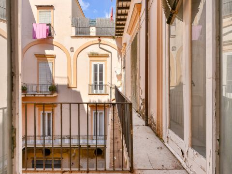 Via Foria, 35