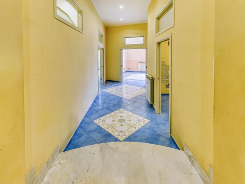Via Maddaloni, 6