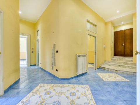 Via Maddaloni, 6