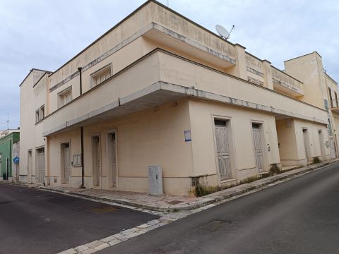 Via Regina Elena, 25 - Trepuzzi