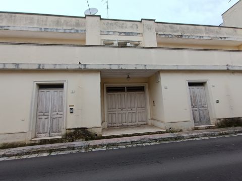 Via Regina Elena, 25 - Trepuzzi