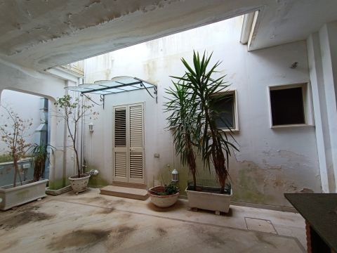 Via Regina Elena, 25 - Trepuzzi