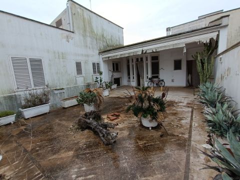 Via Regina Elena, 25 - Trepuzzi