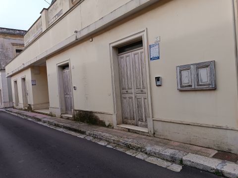 Via Regina Elena, 25 - Trepuzzi