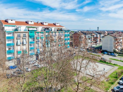 Via Ivrea, 14