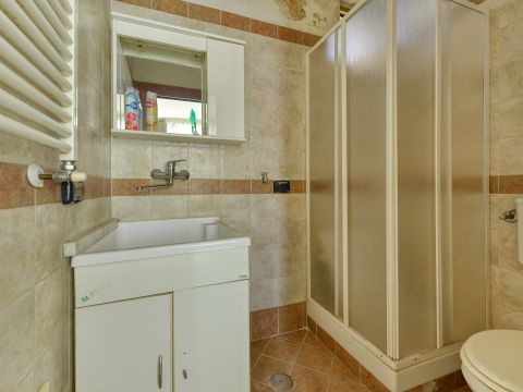 Via Salvatore Coda, 35
