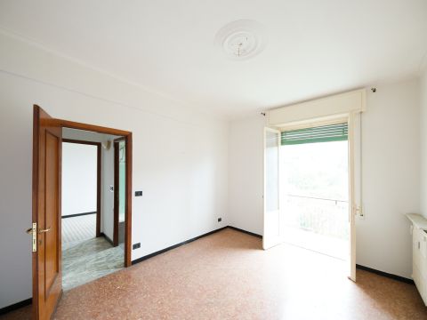 V. Monte Oliveto, 25