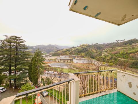 V. Monte Oliveto, 25