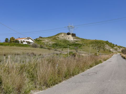 Contrada Lacuni