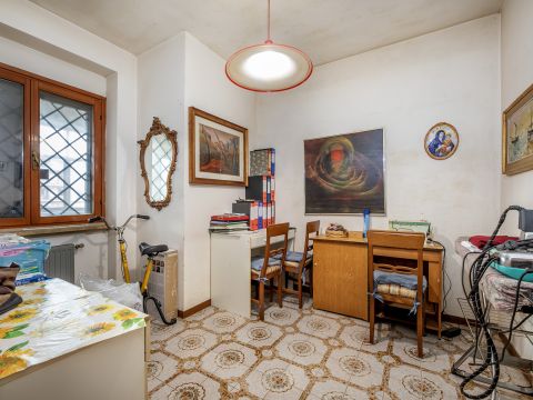 Via di Valle Muricana, 674