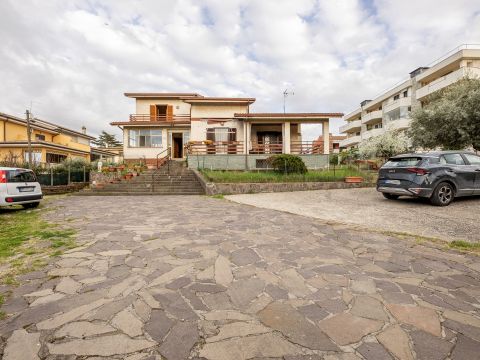 Via di Valle Muricana, 674